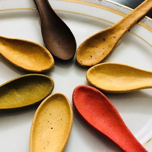eco-spoons-sustainable-edible-cutlery-with-multiple-natural-flavors